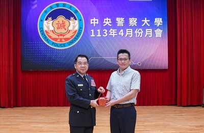 林書慶助理教授於4月份月會分享警察執法案例