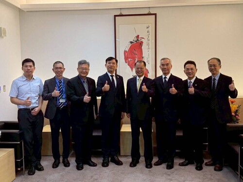 校長會前與林傑主任會晤