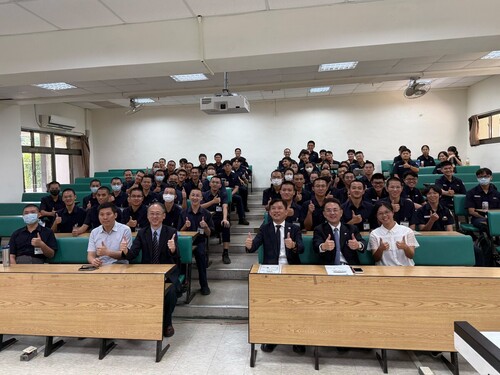 演講後兩系師生合影